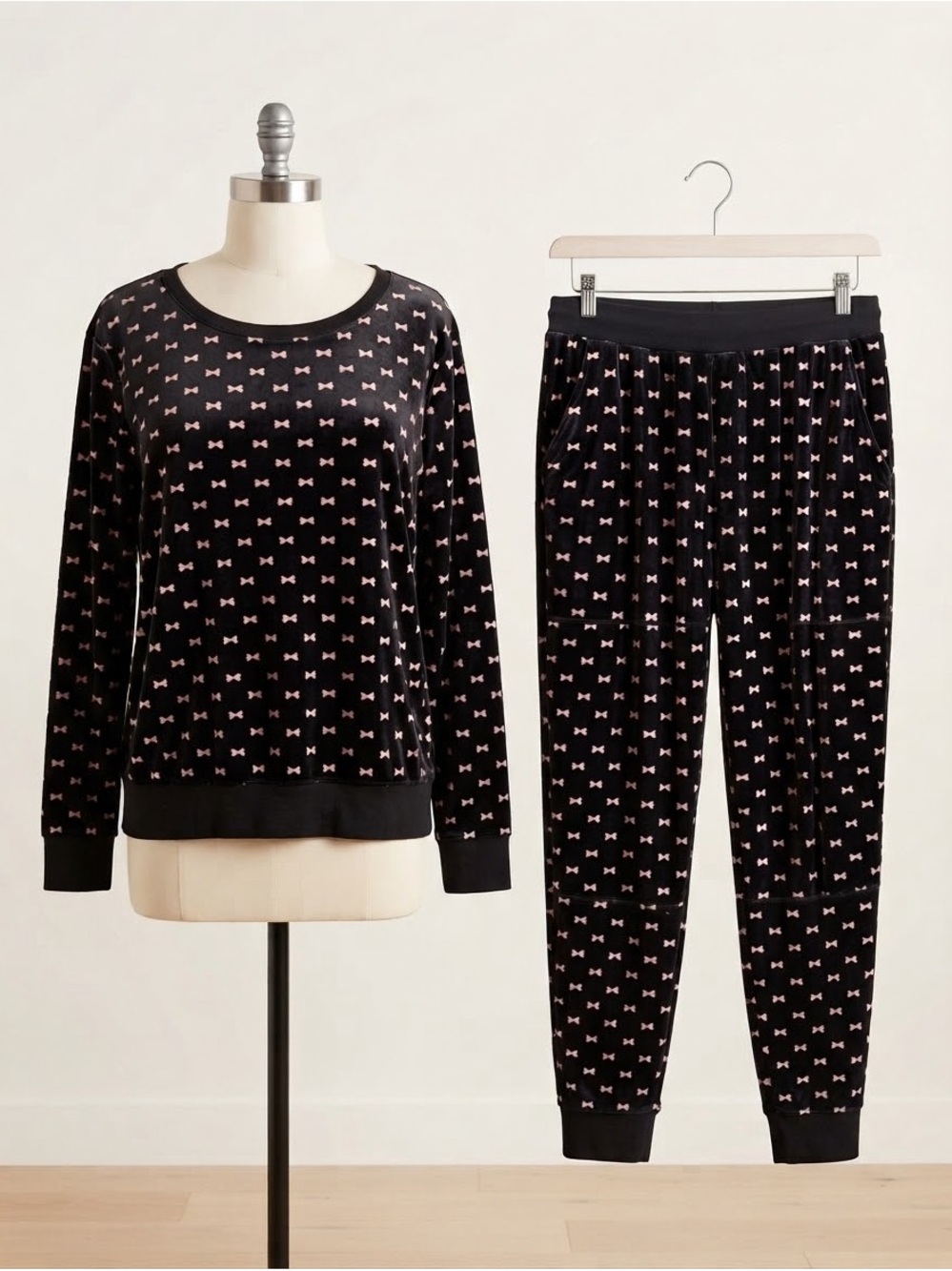 KATE SPADE New York Black Pink Bows Plush Velour Pajama Lounge Set SIZE LARGE